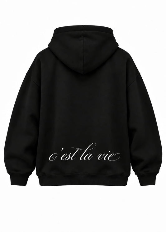 Oversized Hoodie Schwarz „C’est la vie“ – Minimal Streetwear