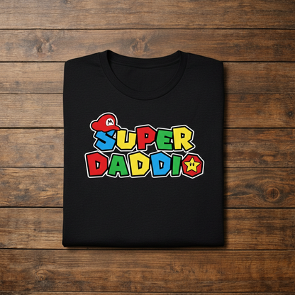 super-daddio-papa-geschenk-retro-gaming-schwarz-gefaltet.jpg